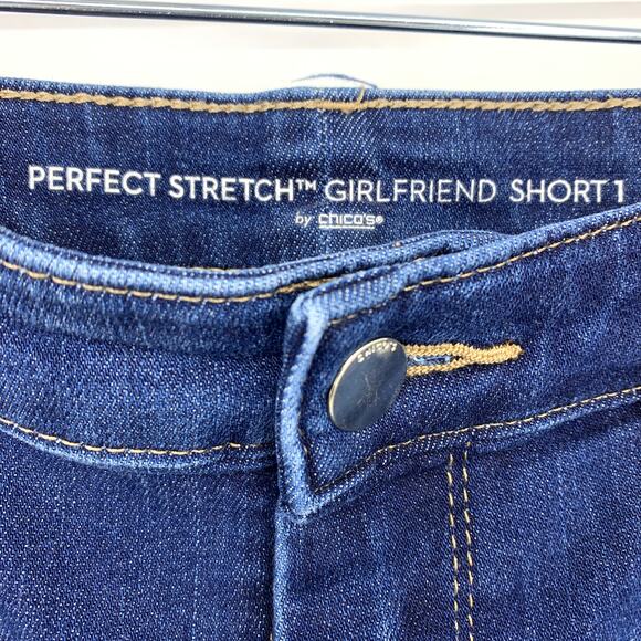 SOLD Chicos Perfect Stretch Girlfriend Short Womens Size 1 US 8 Medium Wash - Picture 7 of 8